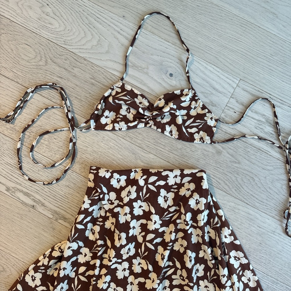 🤎Flower matching set size small stretchy skirt adjustable top festival ready